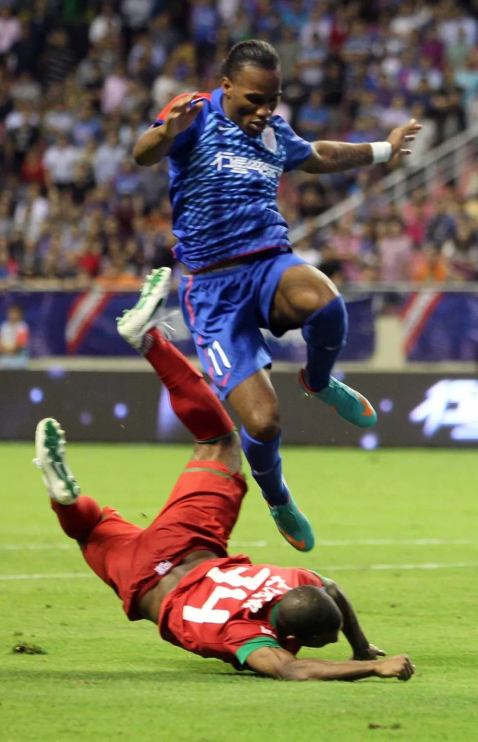 德罗巴在切尔西比赛中败北，比赛规则变更引发热议！热度持续攀升的简单介绍-九游游戏中心官网